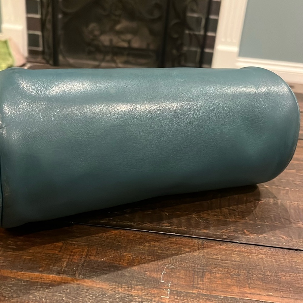 Rare Vintage P&G Juicy Couture Leather Barrel Bag - Picture 5 of 17
